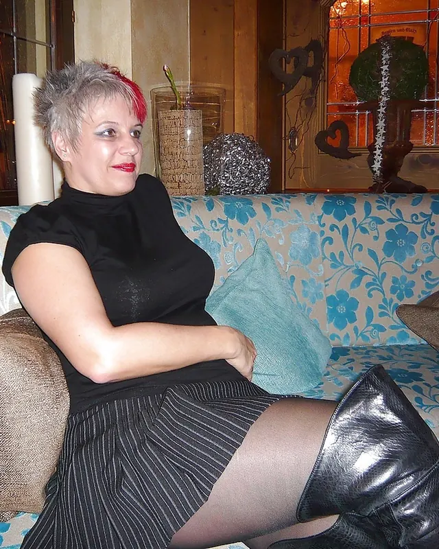 Nadine, 54 ans, plan cul à Ouges