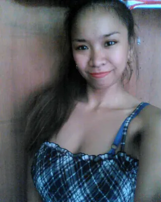 Ngoc, 28 ans, plan cul à Laroque-d'Olmes